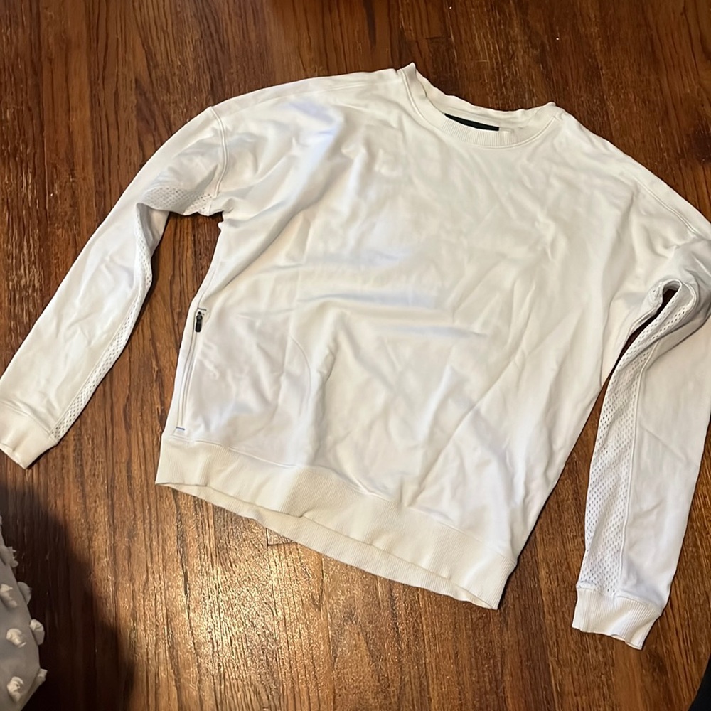 Under Armour crew sweatshirt. Medium, white